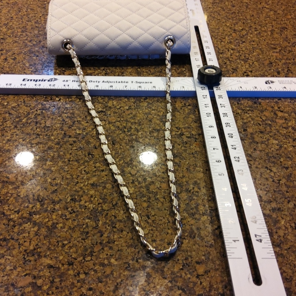 Purse - Picture 5 of 8